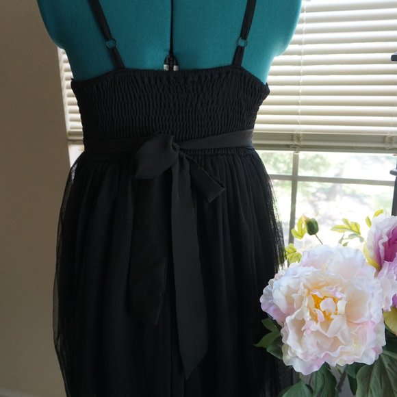 Simple Black Ruffle Dress - Picture 2 of 4